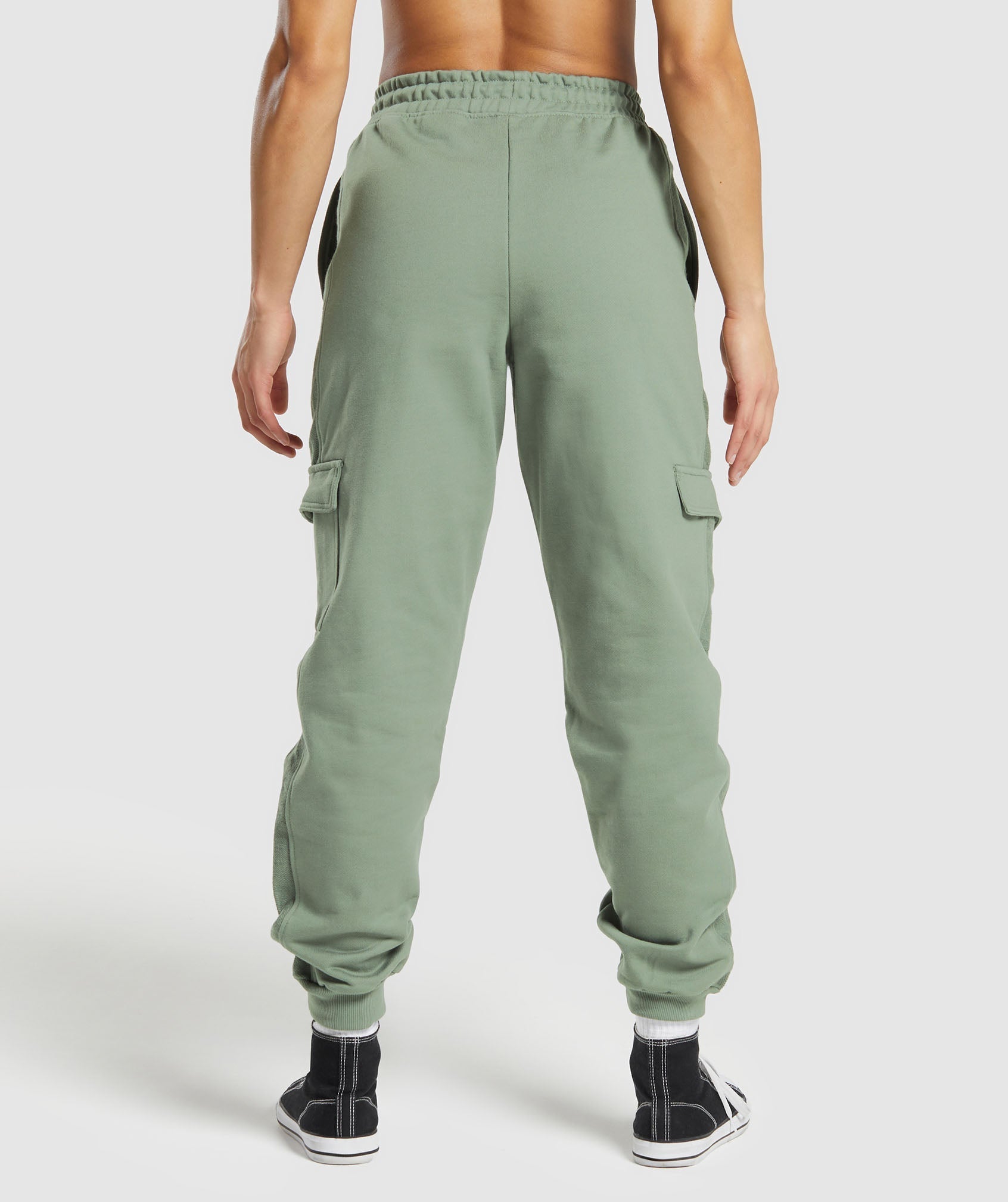 gymshark-legacy-joggers-unit-green-ss24