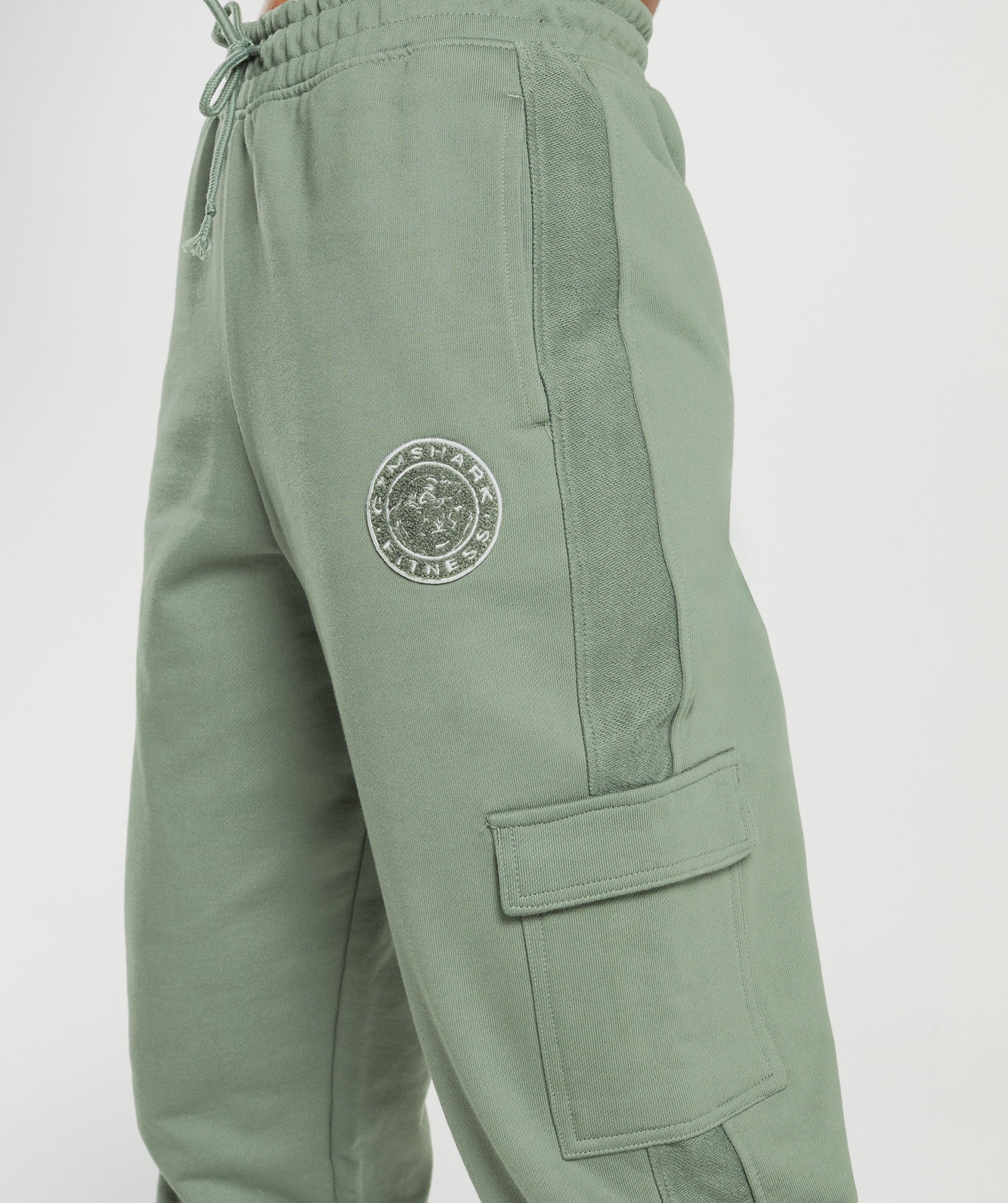 gymshark-legacy-joggers-unit-green-ss24