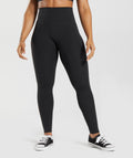 gymshark-legacy-leggings-black-aw22