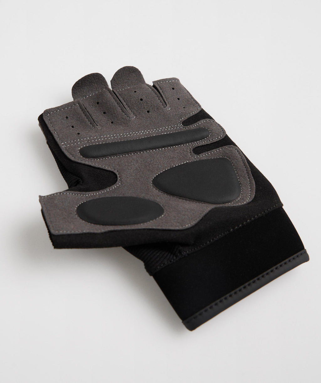 gymshark-legacy-lifting-gloves-black-ss22