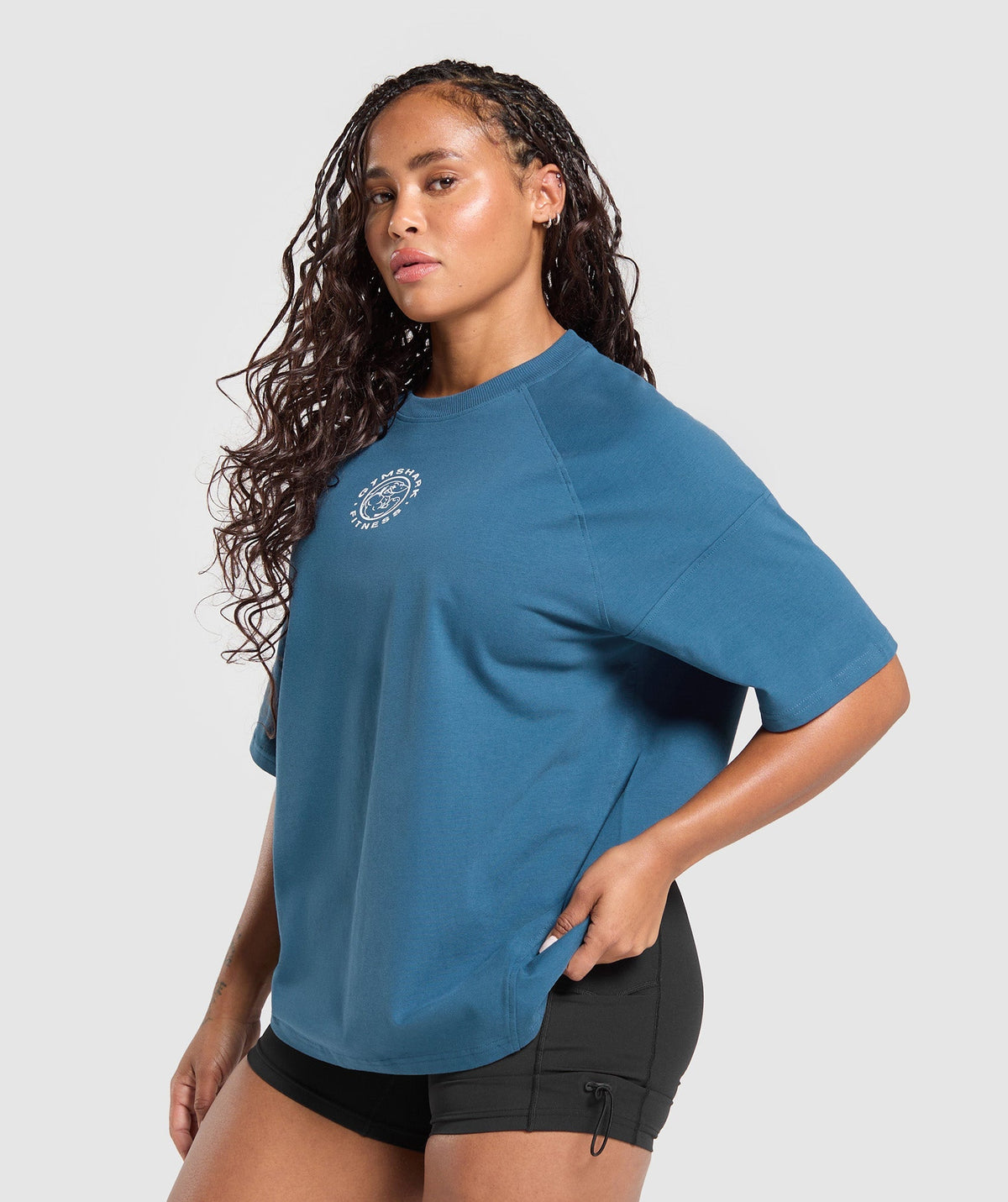 gymshark-legacy-logo-oversized-t-shirt-ss-tops-blue-ss25
