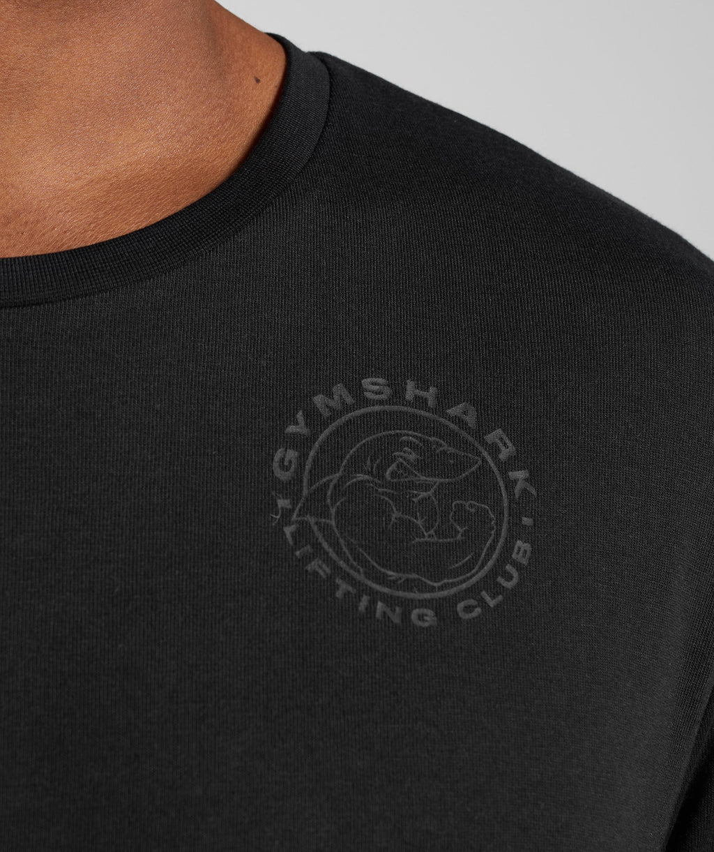 gymshark-legacy-long-sleeve-t-shirt-black-aw22