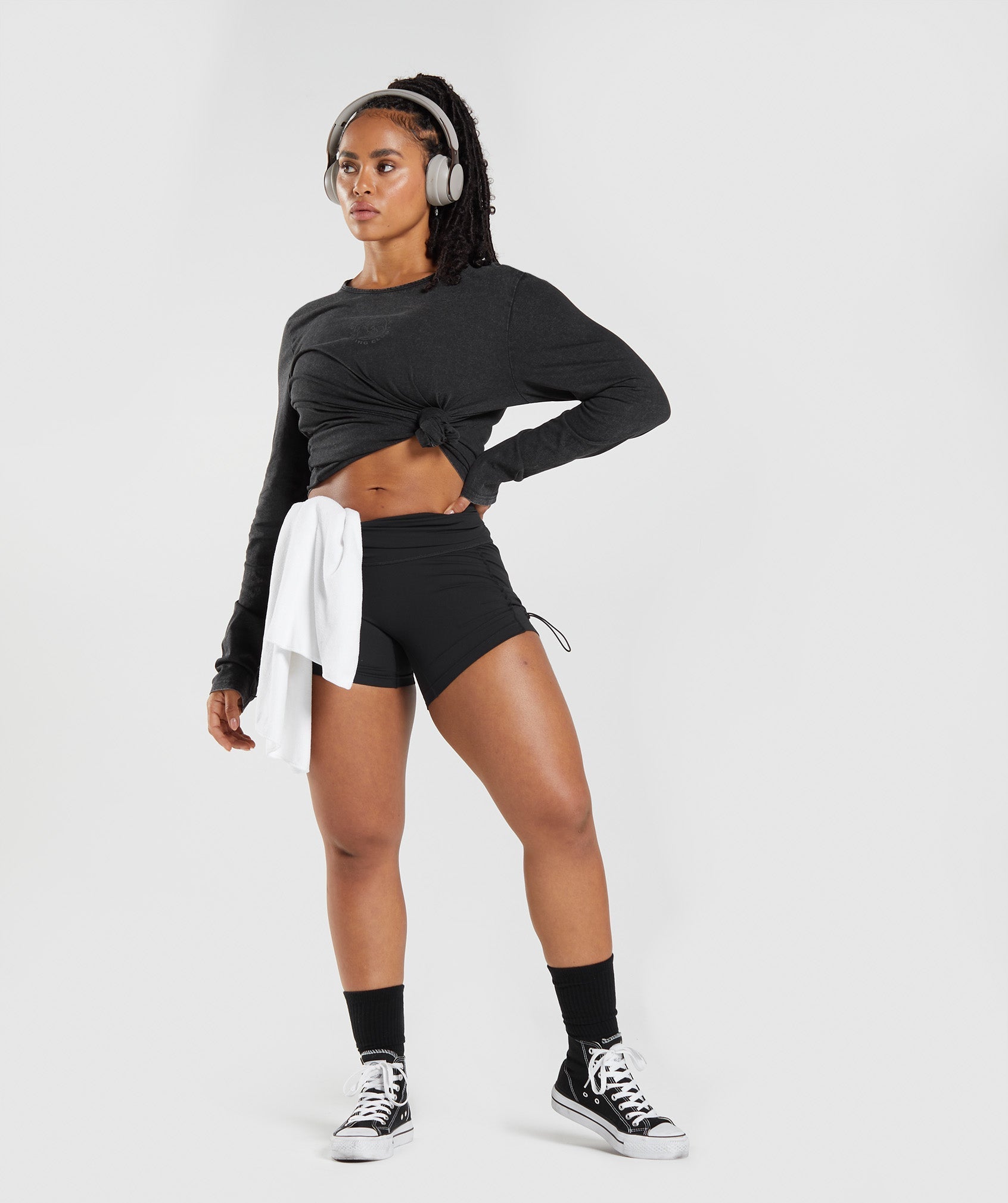 gymshark-legacy-washed-long-sleeve-top-black-aw22