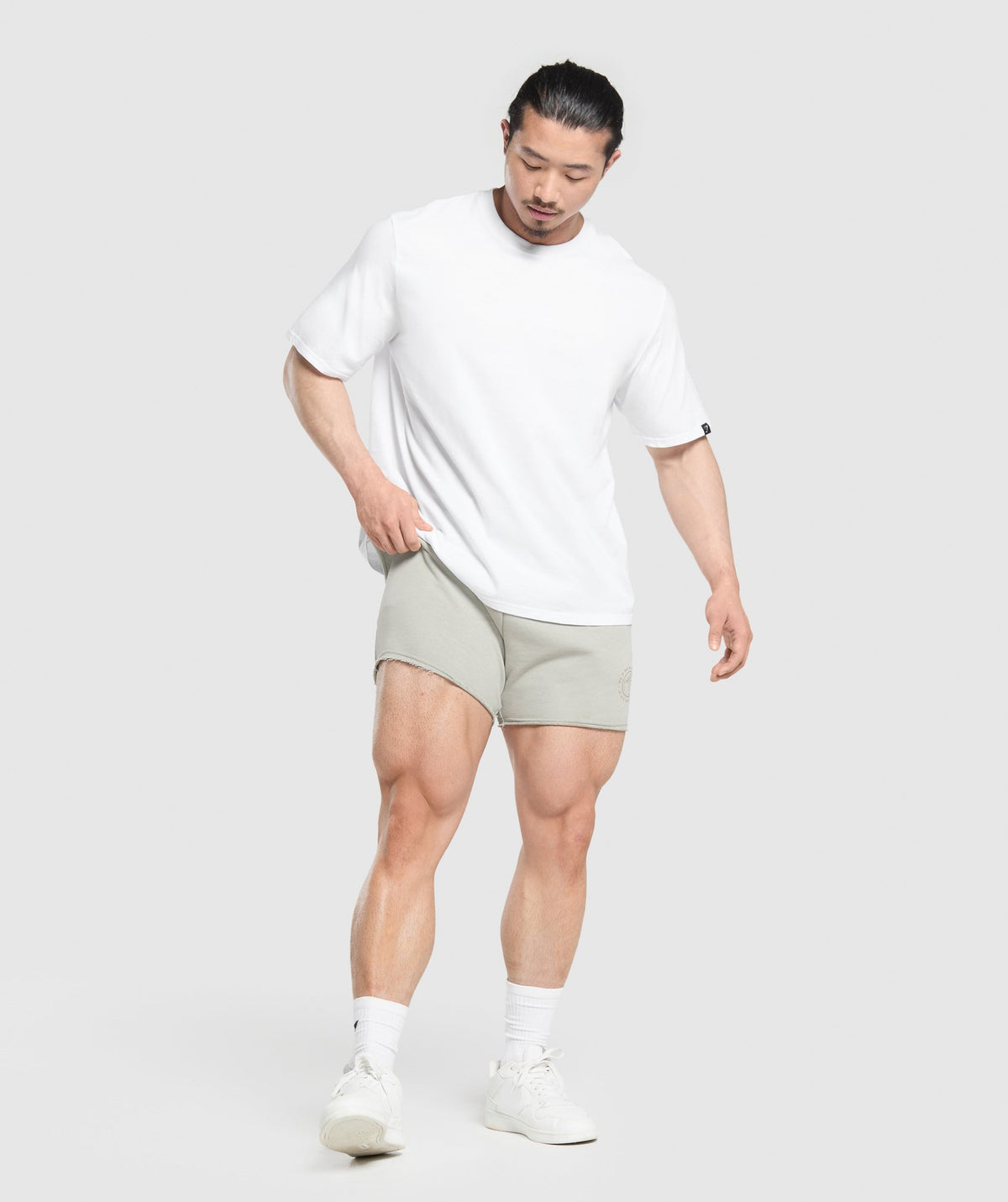 gymshark-legacy-shorts-stone-grey-ss25