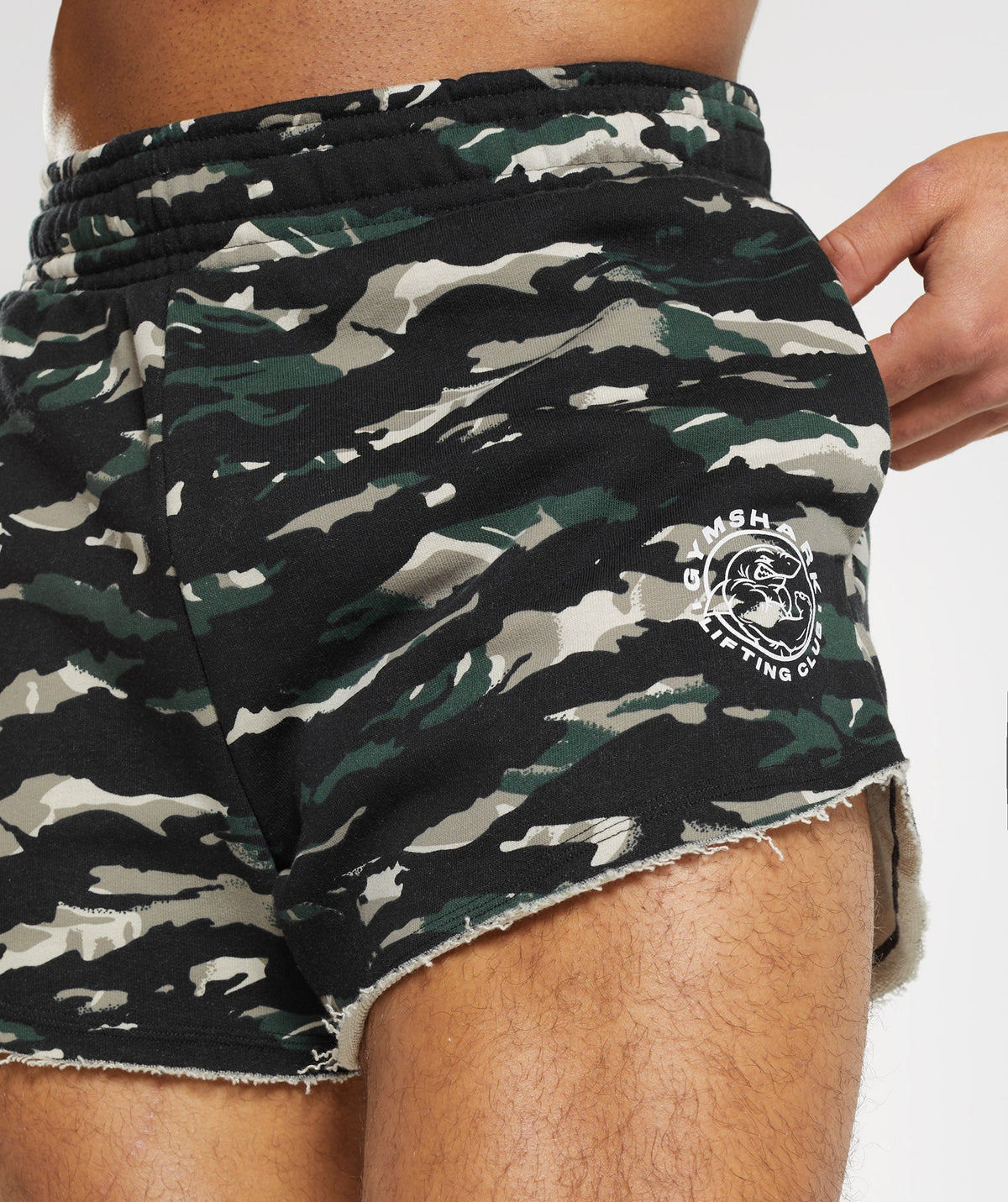 gymshark-legacy-shorts-obsidian-green-ss23