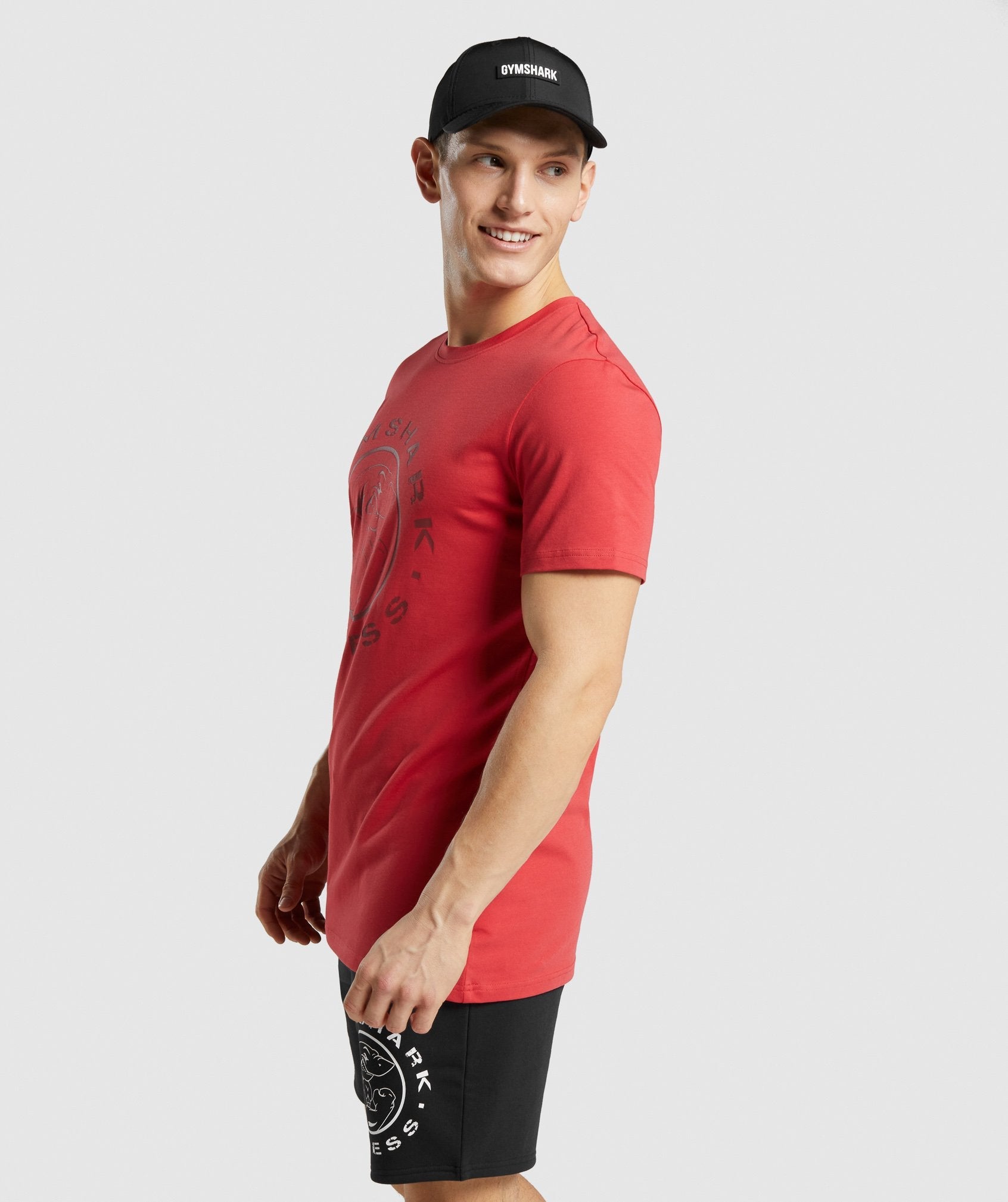 gymshark-legacy-t-shirt-red