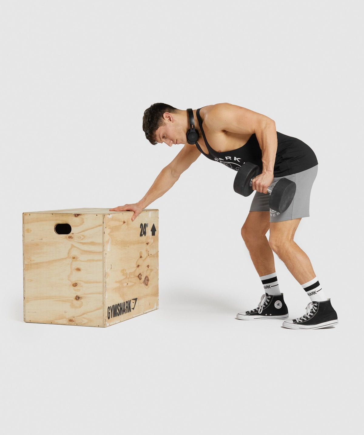 gymshark-legacy-shorts-smokey-grey