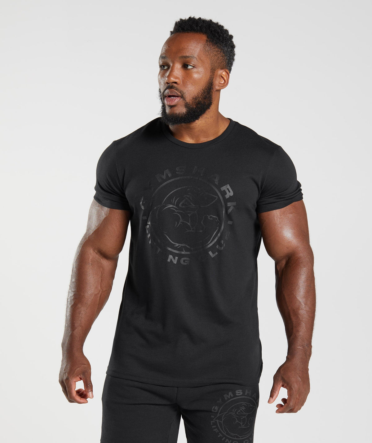 gymshark-legacy-t-shirt-black-aw22