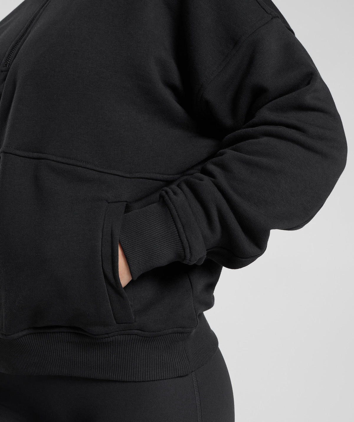 gymshark-legacy-1-4-zip-sweatshirt-black-ss23