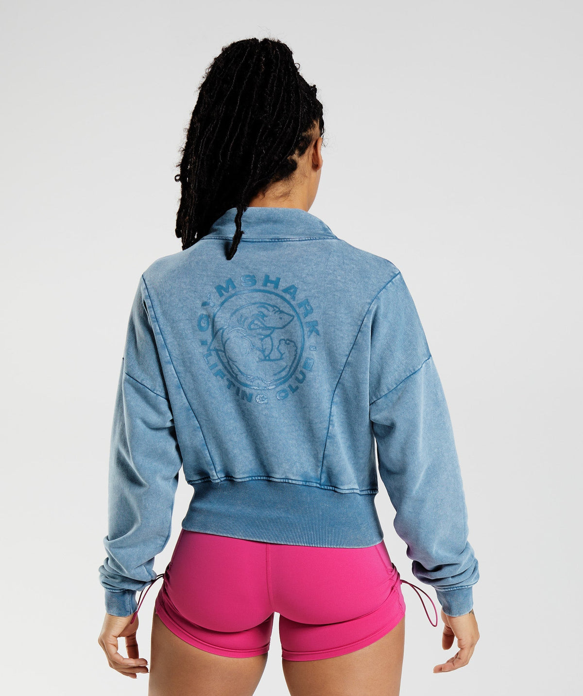 gymshark-legacy-sweatshirt-lakeside-blue-aw22