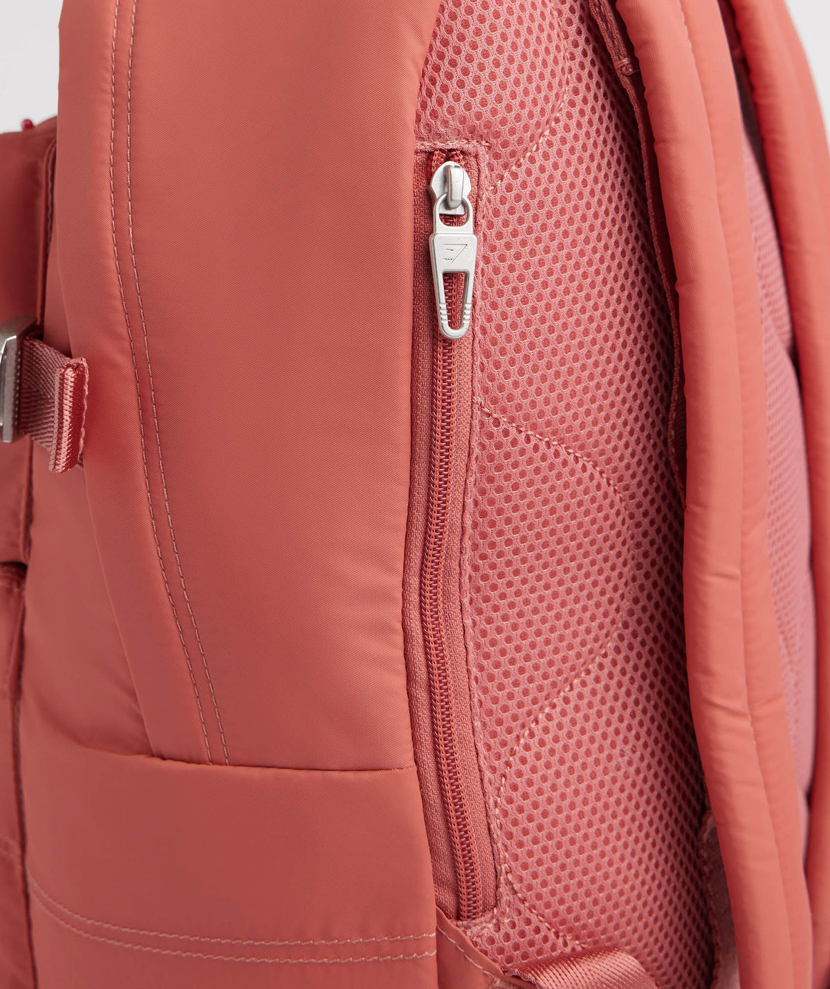 gymshark-premium-lifestyle-backpack-terracotta-pink-ss23