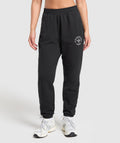gymshark-lifestyle-club-graphic-joggers-black-ss2525