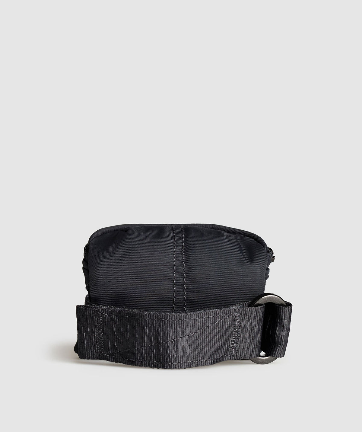 gymshark-premium-lifestyle-wristlet-onyx-grey-ss24