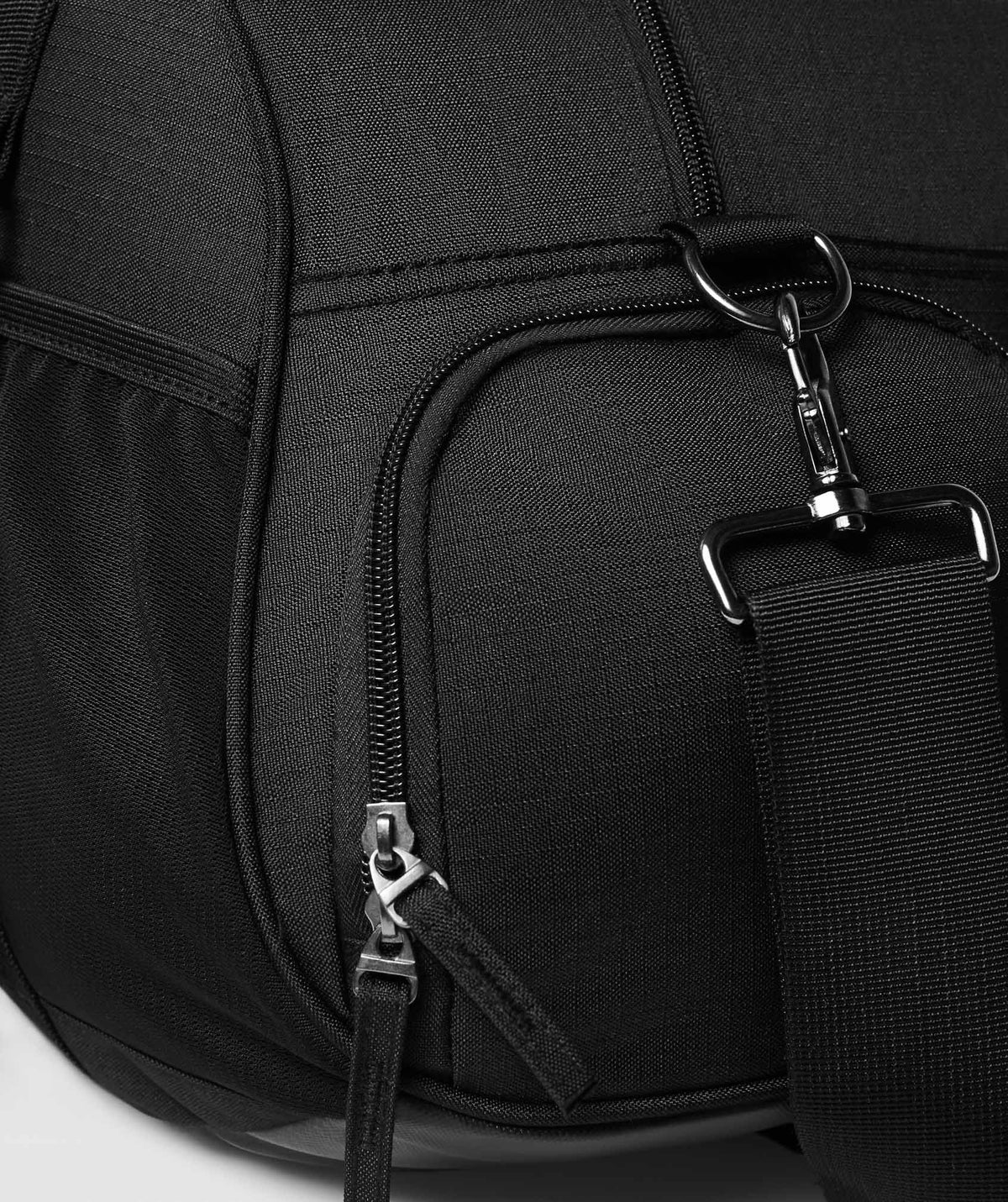 gymshark-lifestyle-holdall-black