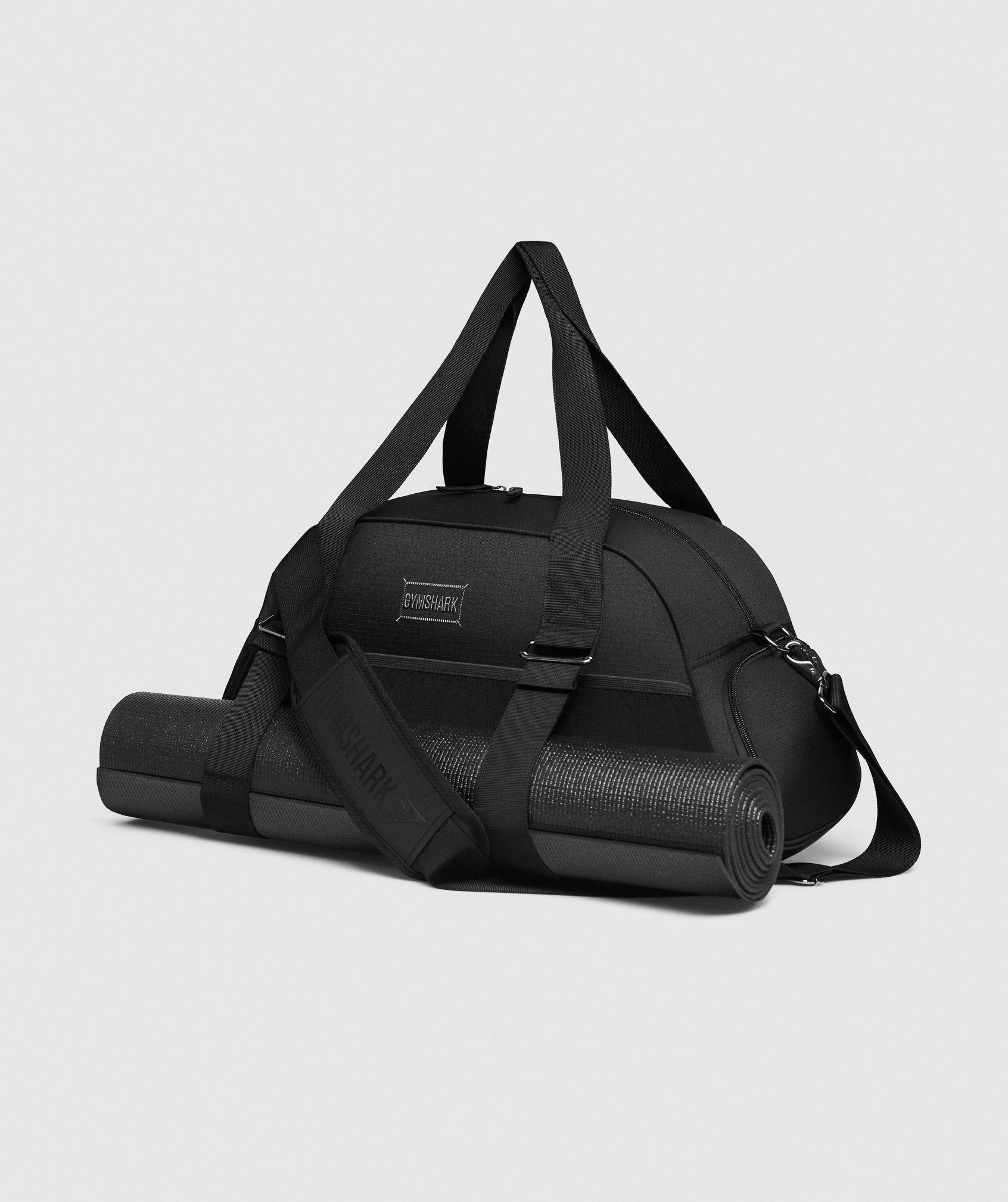 gymshark-lifestyle-holdall-black