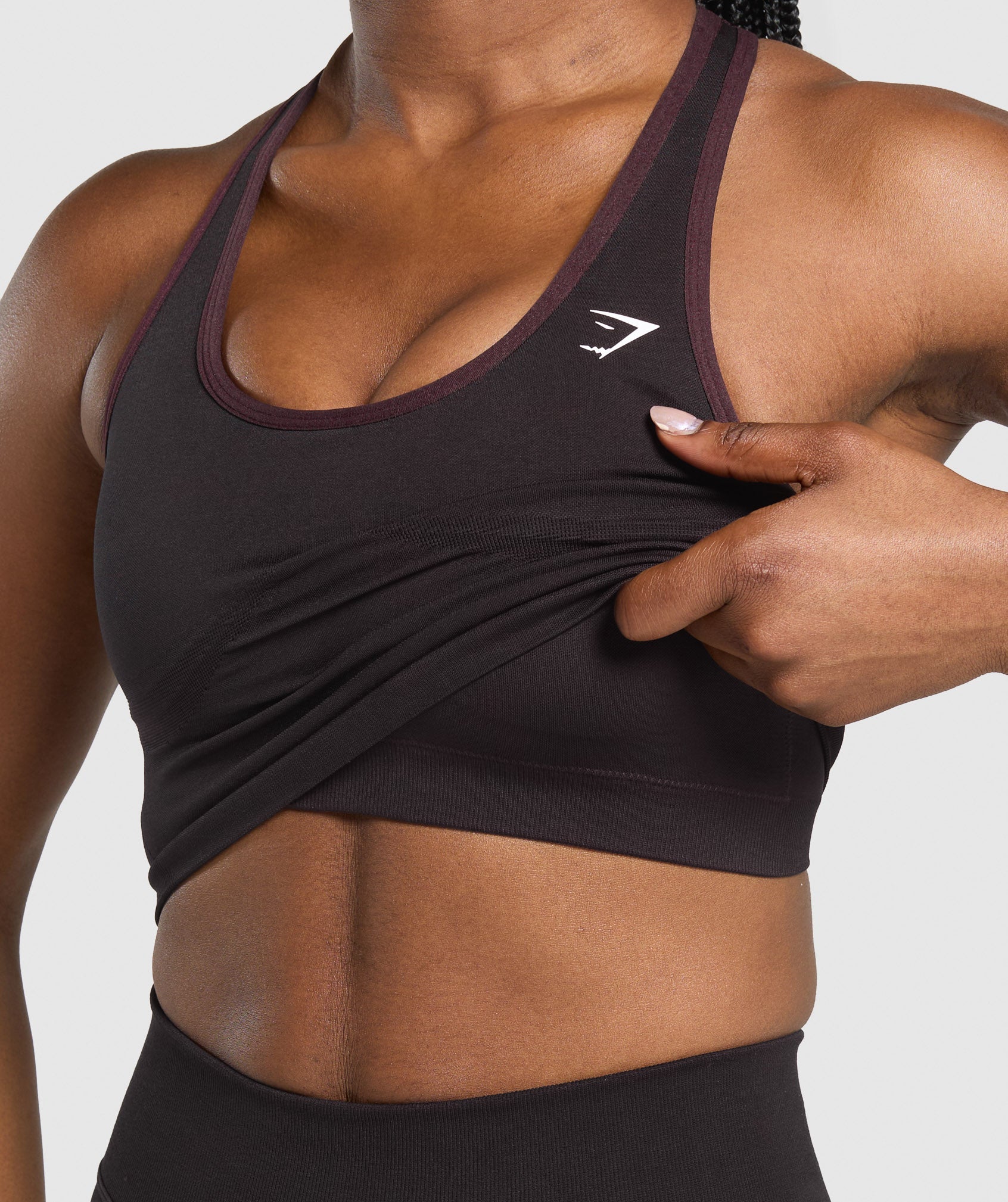 gymshark-lift-seamless-midi-tank-with-shelf-depth-purple-black-marl-ss25