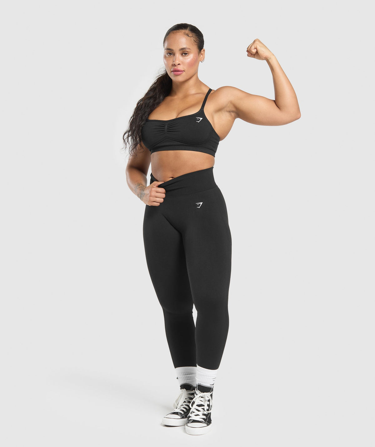 gymshark-lift-seamless-sports-bra-black-black-marl-ss25