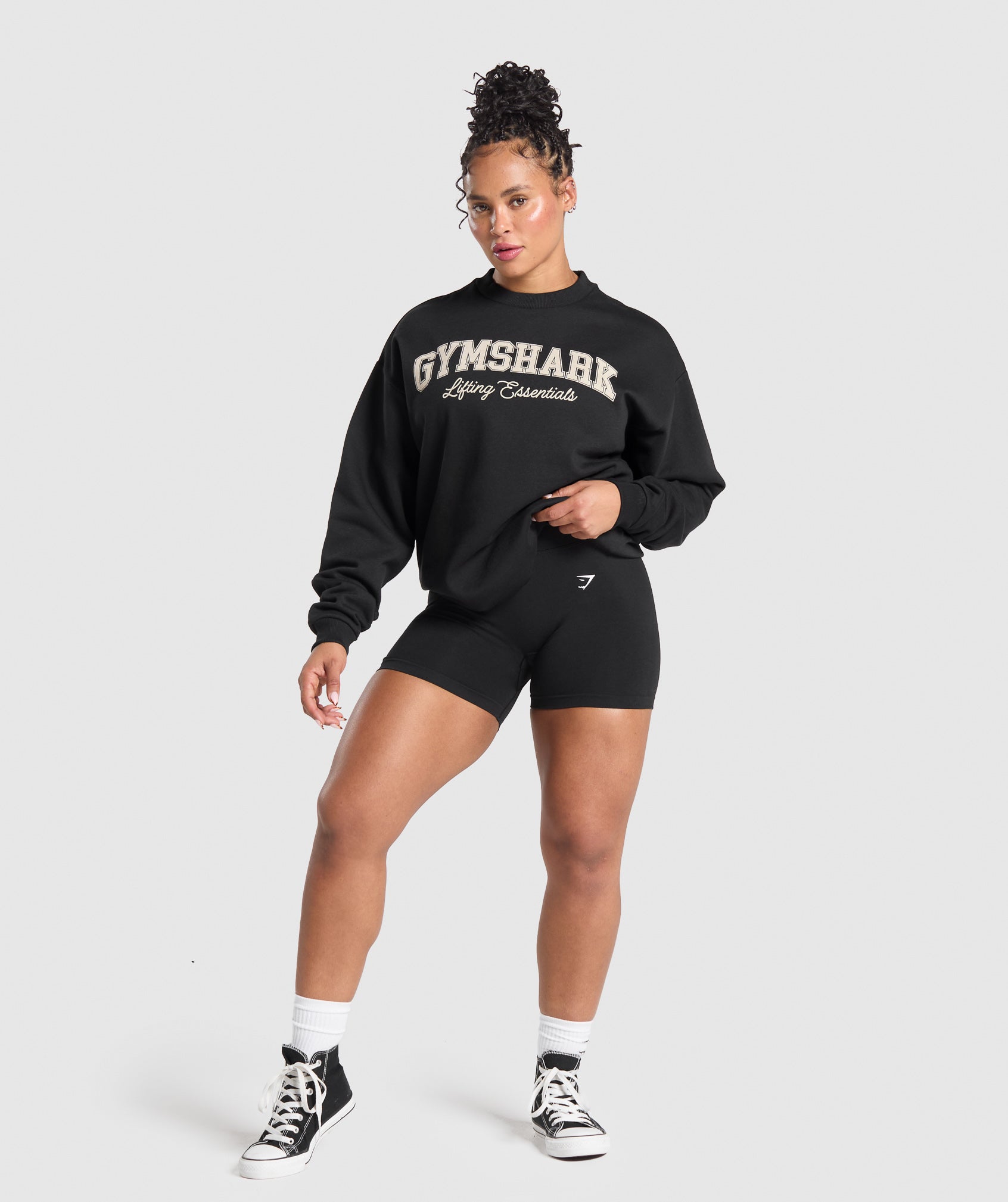 gymshark-lifting-essentials-graphic-brushed-oversized-sweatshirt-black-ss25