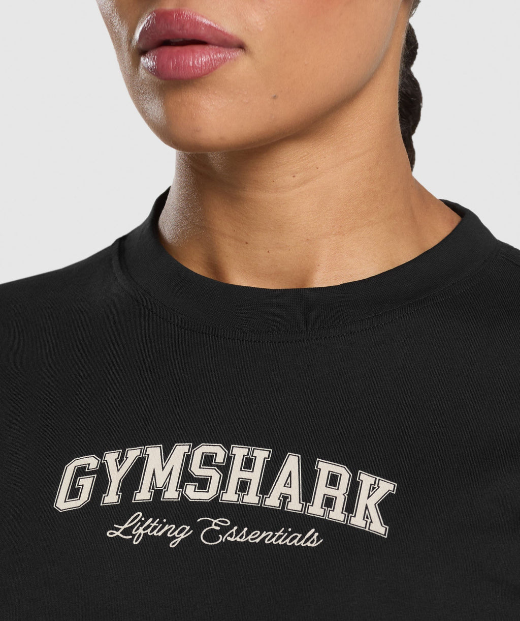 gymshark-lifting-essentials-graphic-oversized-t-shirt-black-ss25