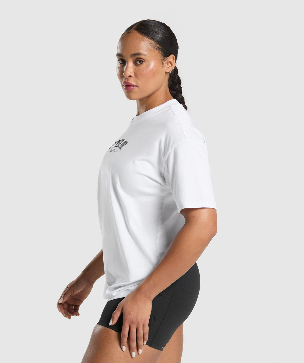 gymshark-lifting-essentials-graphic-oversized-t-shirt-white-ss25