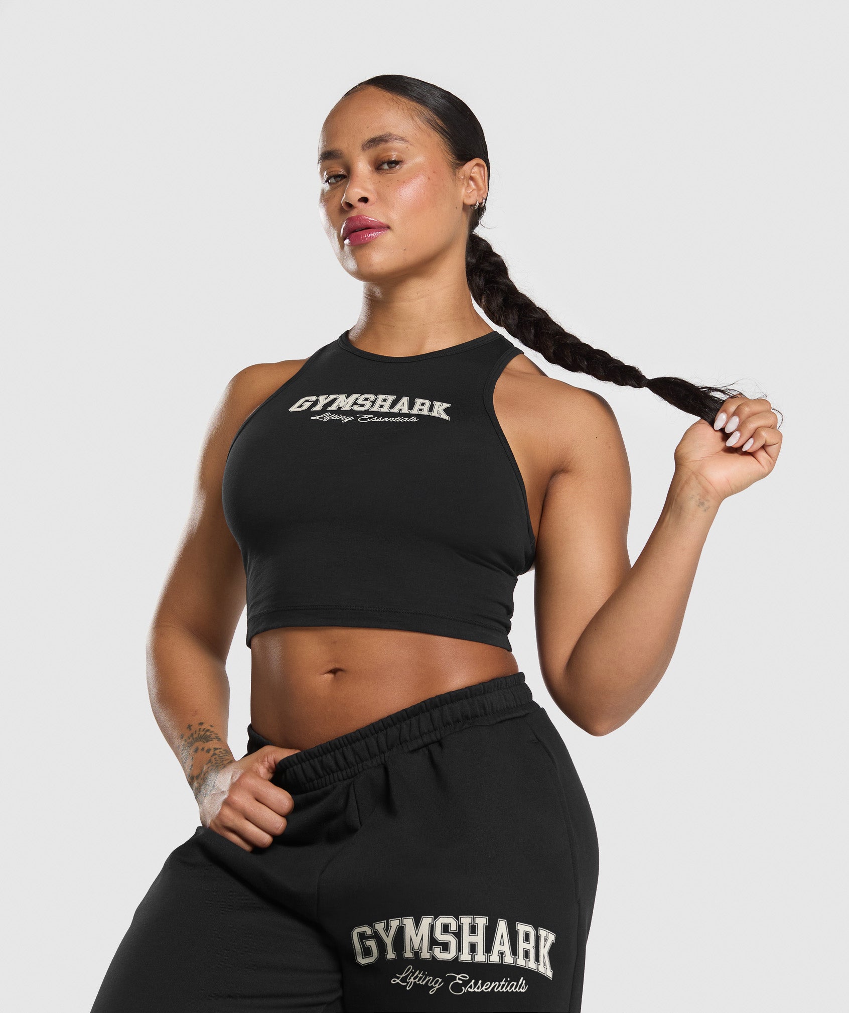 gymshark-lifting-essentials-graphic-tank-black-ss25