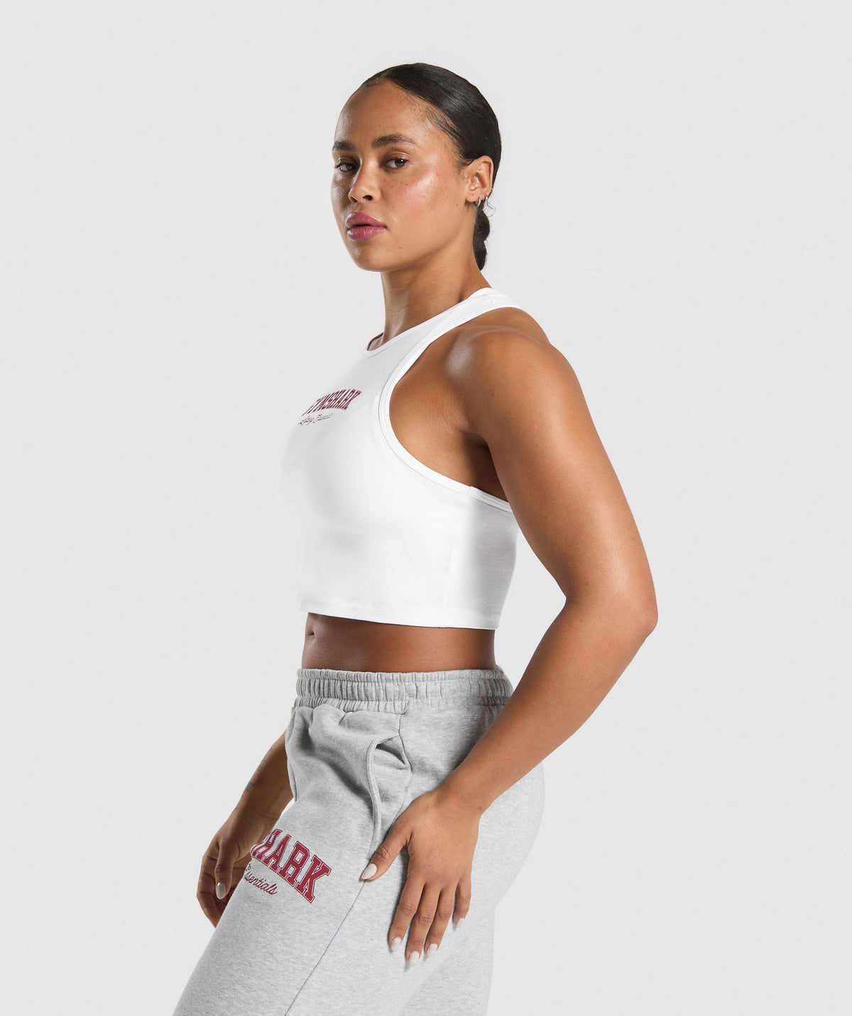 gymshark-lifting-essentials-graphic-tank-white-ss25