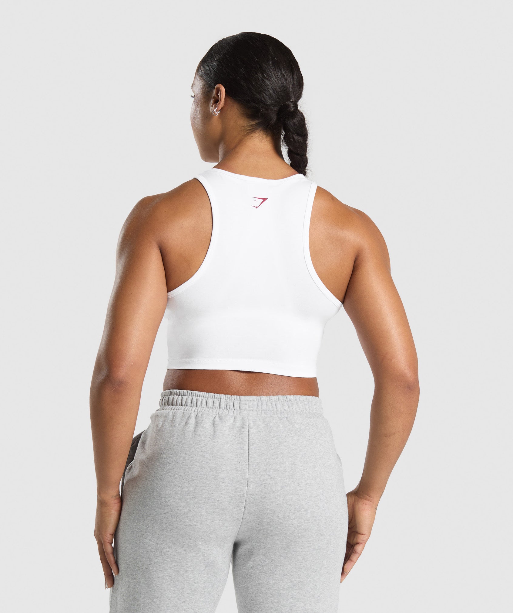 gymshark-lifting-essentials-graphic-tank-white-ss25
