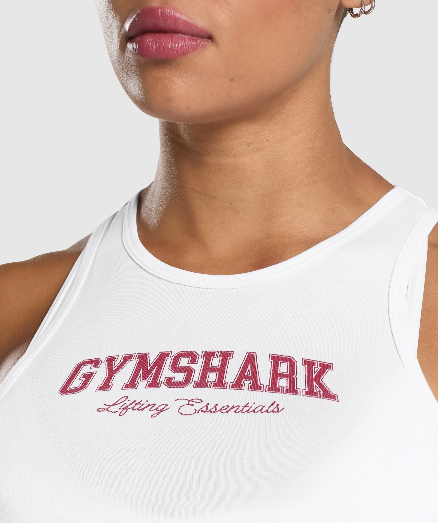 gymshark-lifting-essentials-graphic-tank-white-ss25