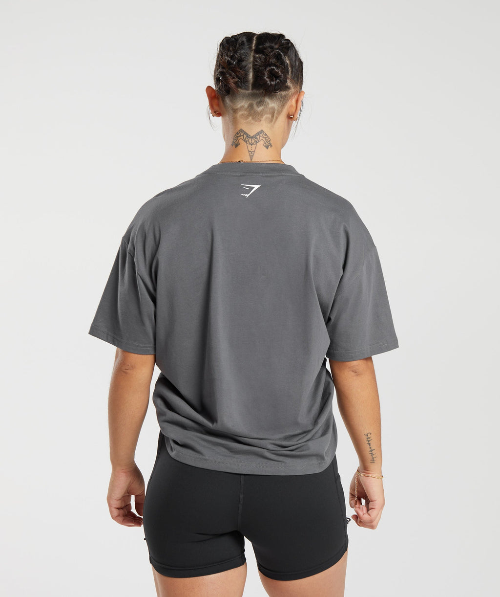 gymshark-lifting-graphic-oversized-t-shirt-dark-grey-aw23