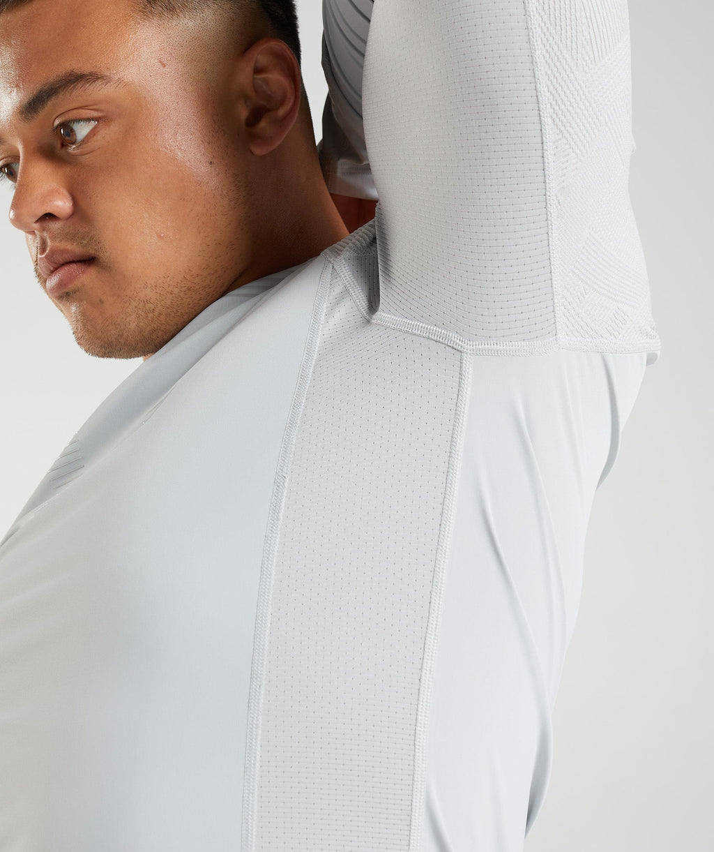 gymshark-form-long-sleeve-t-shirt-light-grey-ss22