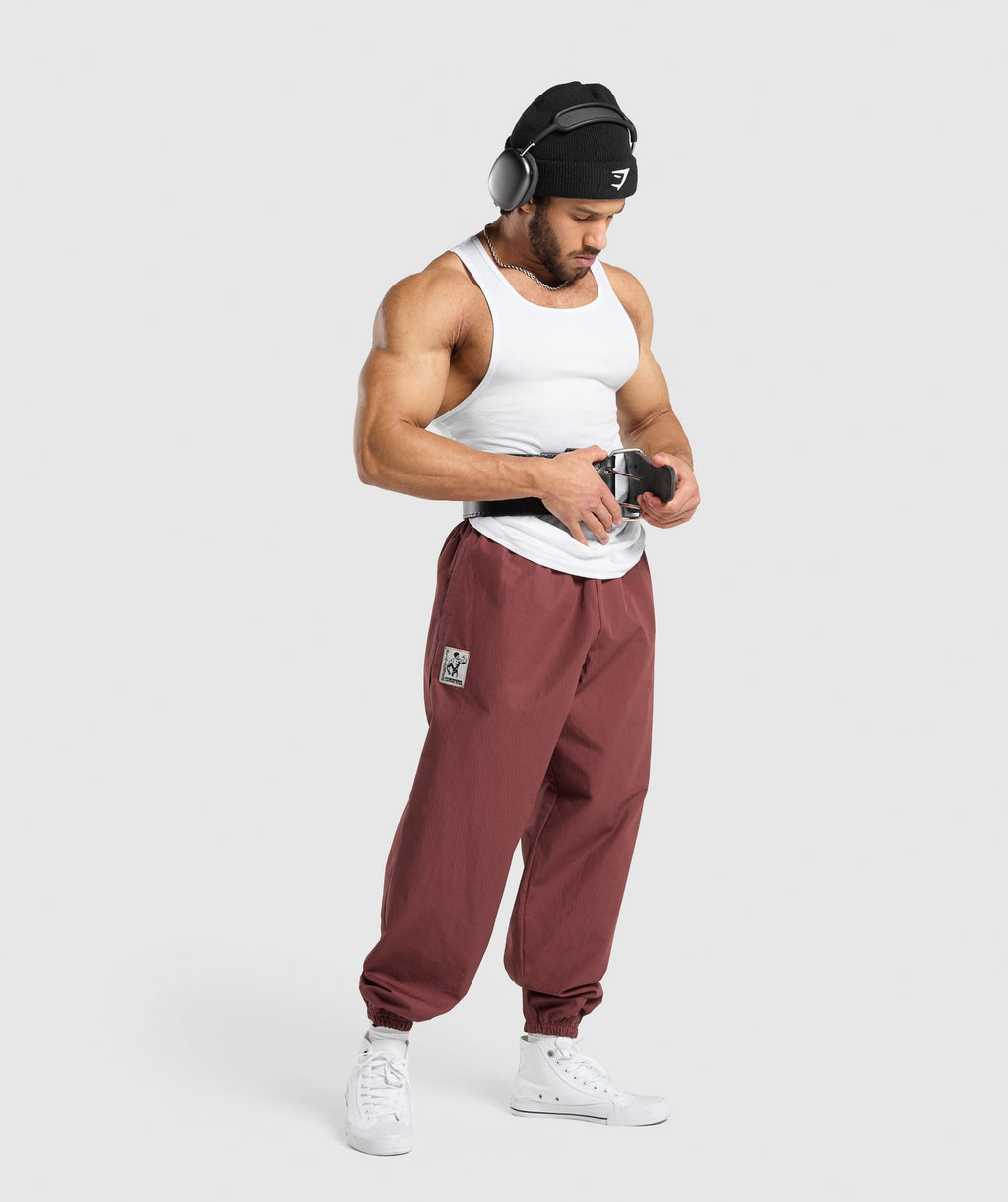 gymshark-pumper-pants-burgundy-brown-ss24