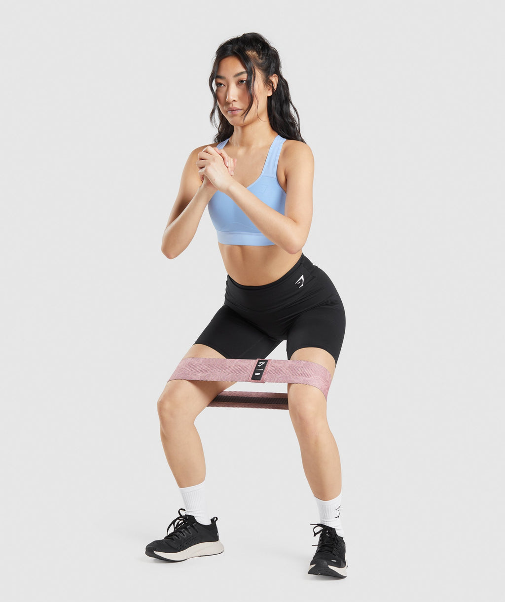 gymshark-light-glute-band-alice-pink-print-ss22