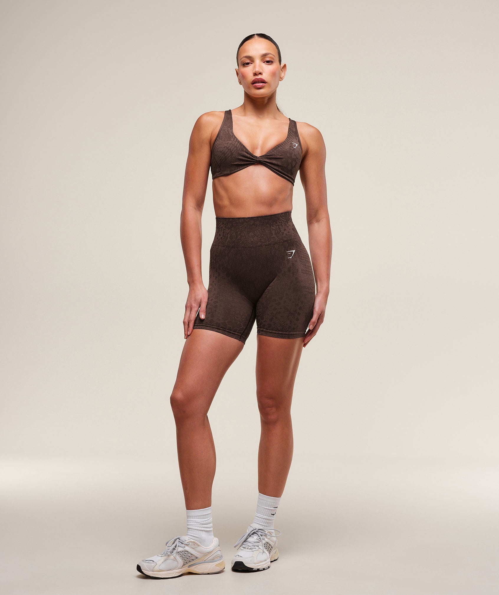 gymshark-adapt-x-whitney-animal-seamless-twist-front-bra-archive-brown-soft-brown-ss25