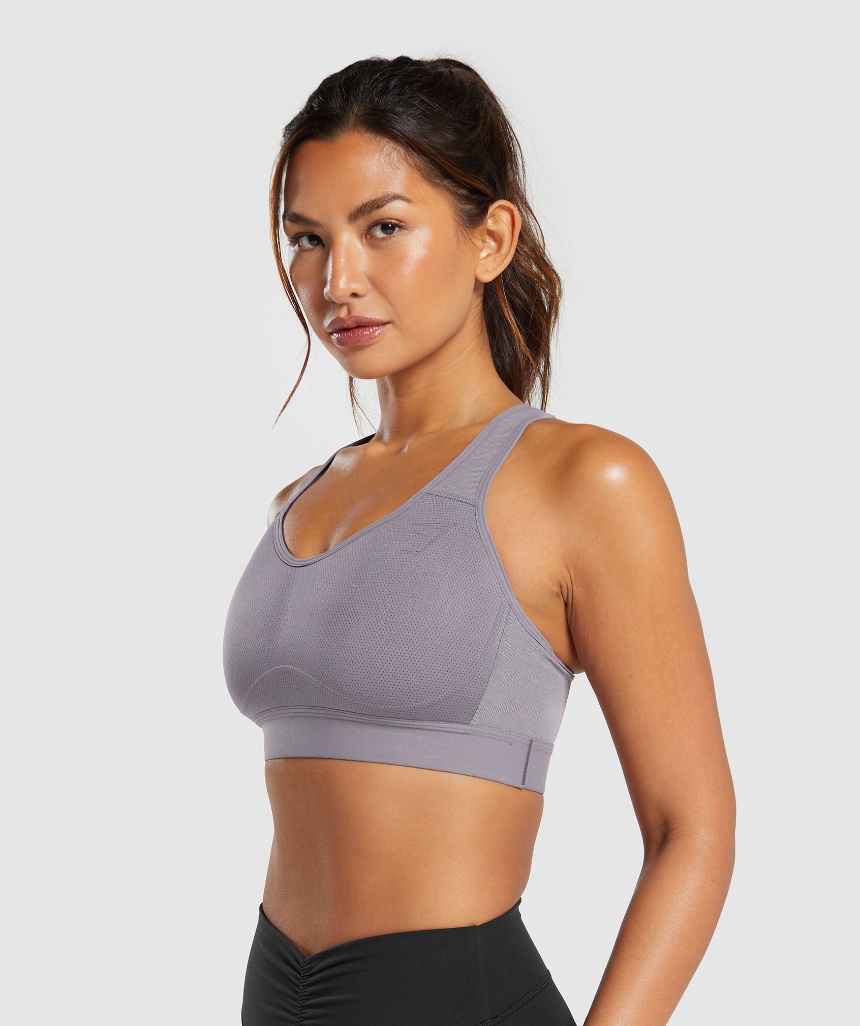 gymshark-lightweight-high-support-sports-bra-fog-purple-ss24