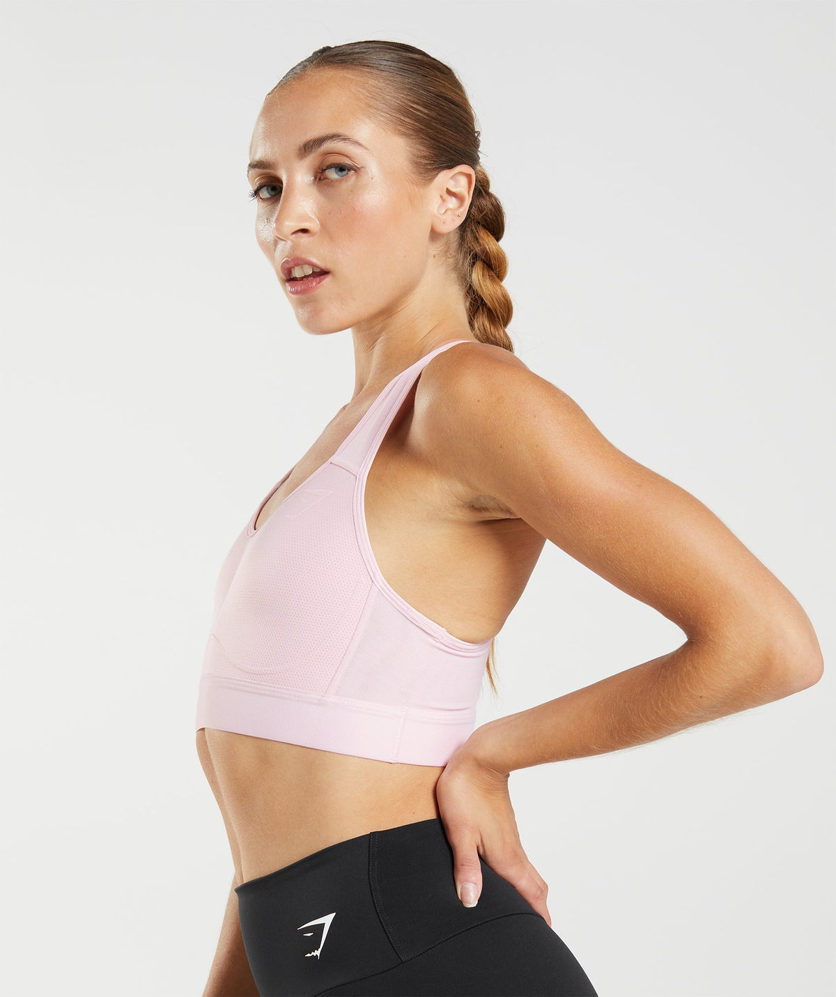 gymshark-lightweight-high-support-sports-bra-sweet-pink-aw22