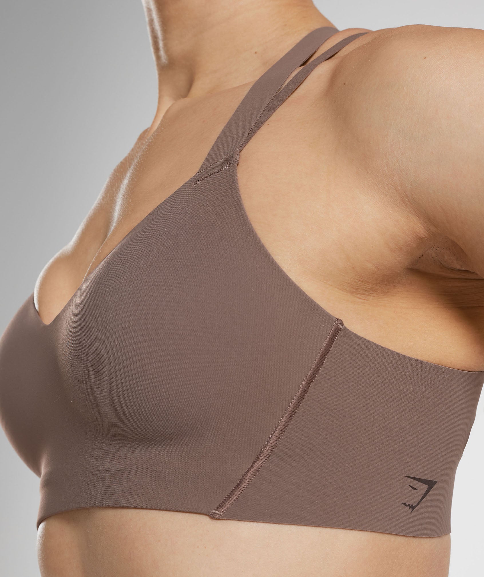gymshark-apex-limit-sports-bra-truffle-brown-ss23