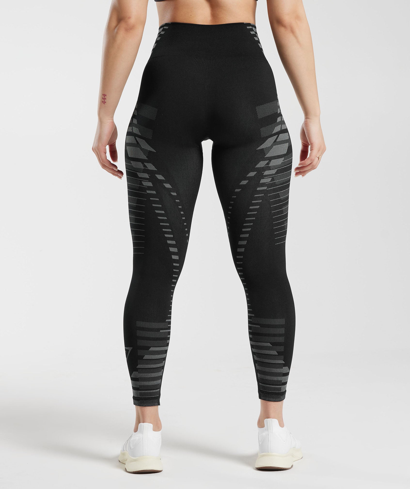 gymshark-apex-limit-leggings-black-light-grey-ss23