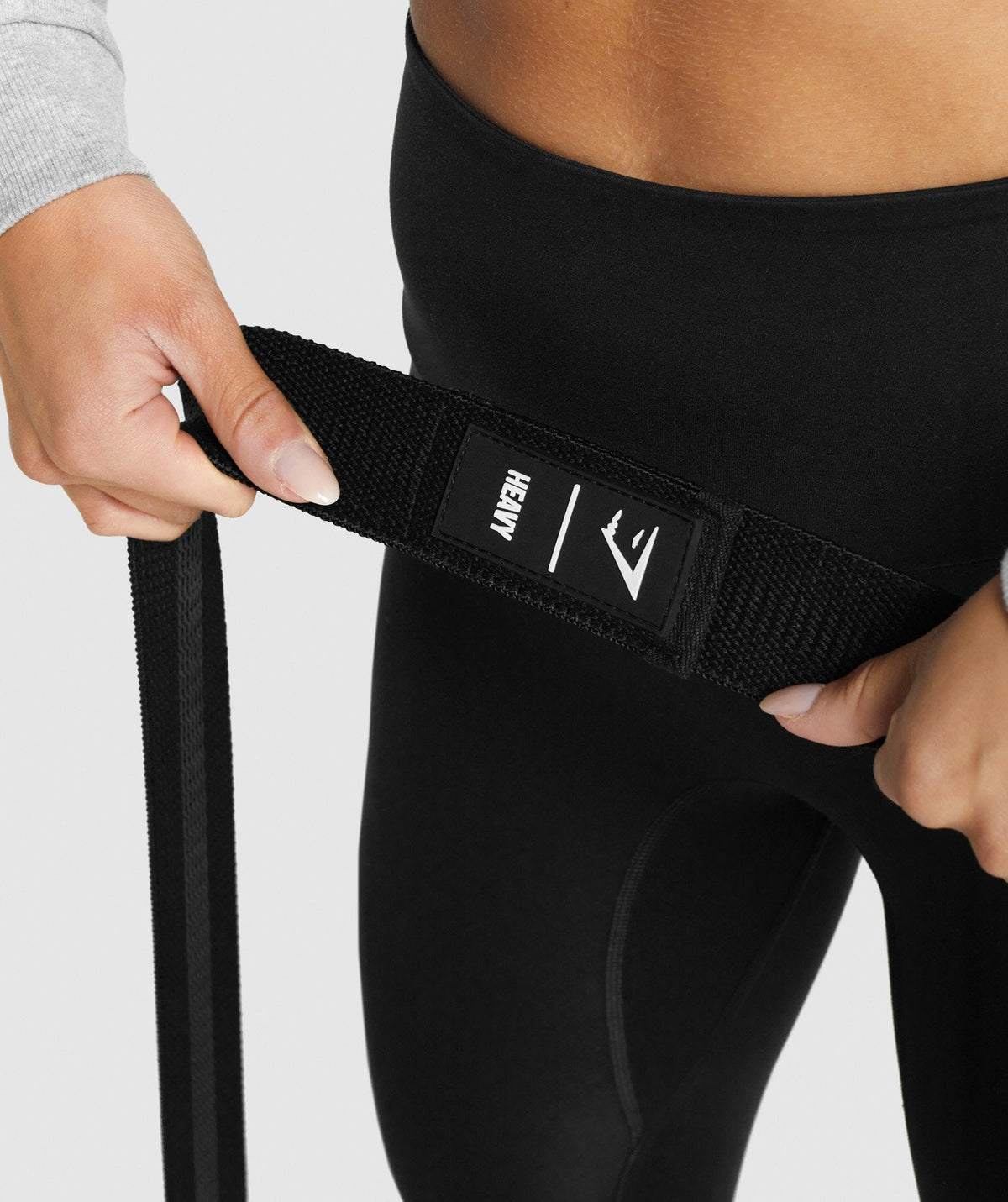 gymshark-long-heavy-resistance-band-black-white-logo