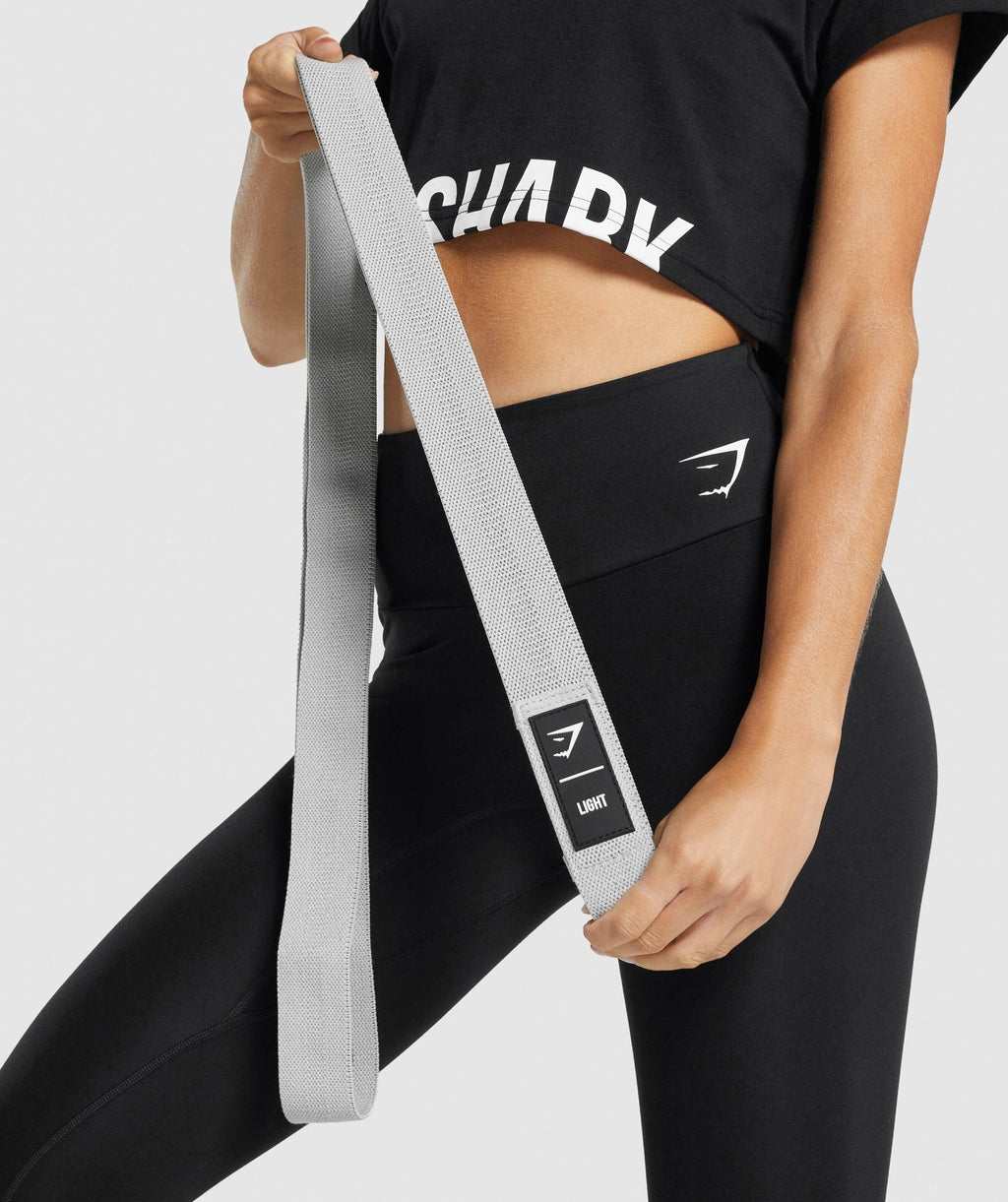 gymshark-long-light-resistance-band-light-grey-logo