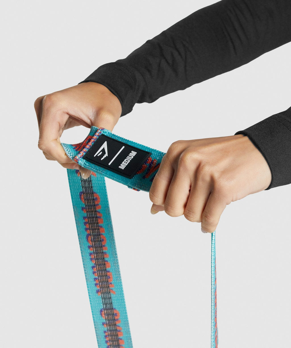 gymshark-long-medium-resistance-band-turquoise