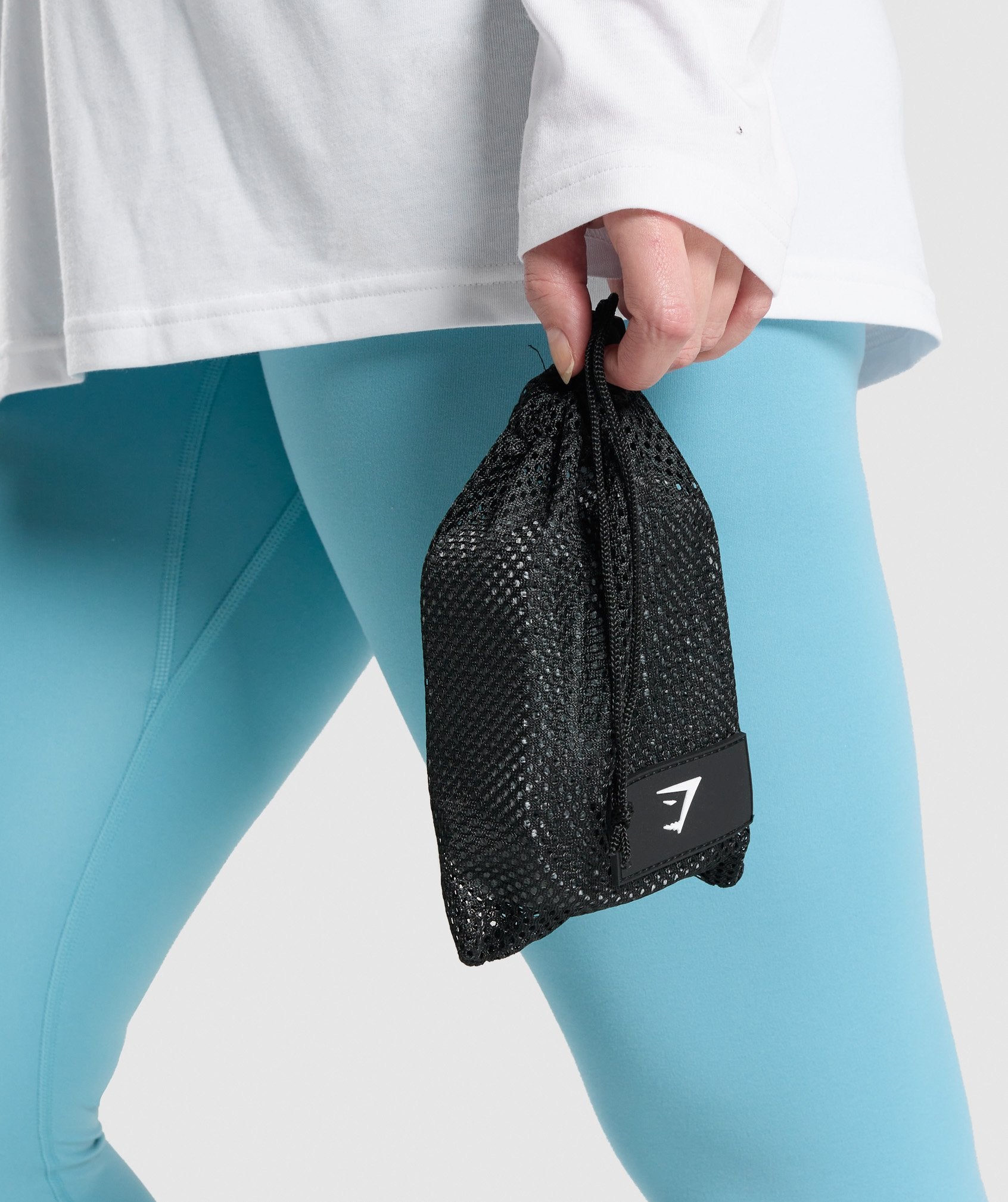 gymshark-long-medium-resistance-band-grey