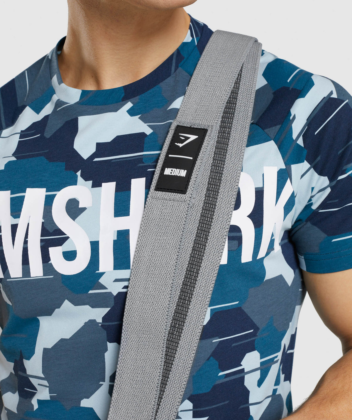 gymshark-long-medium-resistance-band-grey