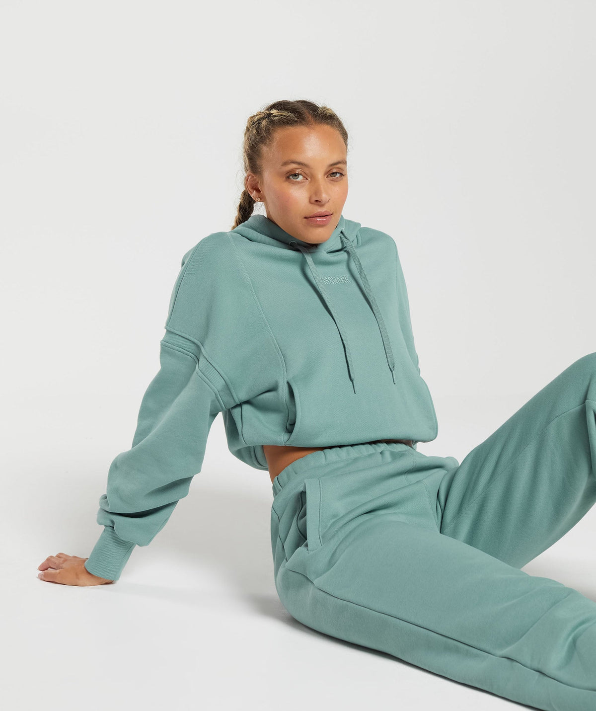 gymshark-heavyweight-loopback-sweat-hoodie-duck-egg-blue-aw23