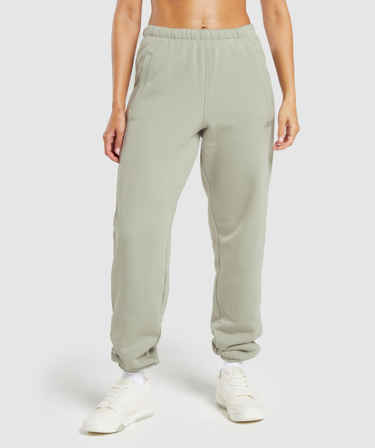 gymshark-heavyweight-loopback-sweat-joggers-stone-grey-aw23