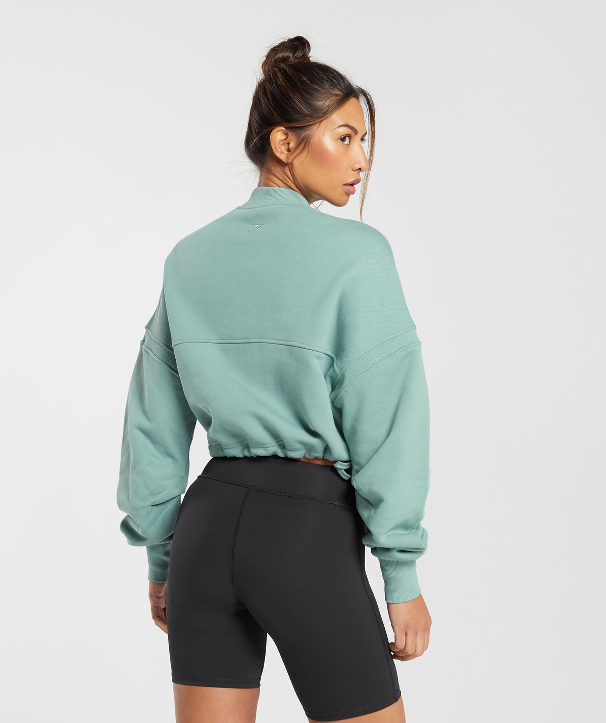 gymshark-heavyweight-loopback-sweat-pullover-duck-egg-blue-aw23