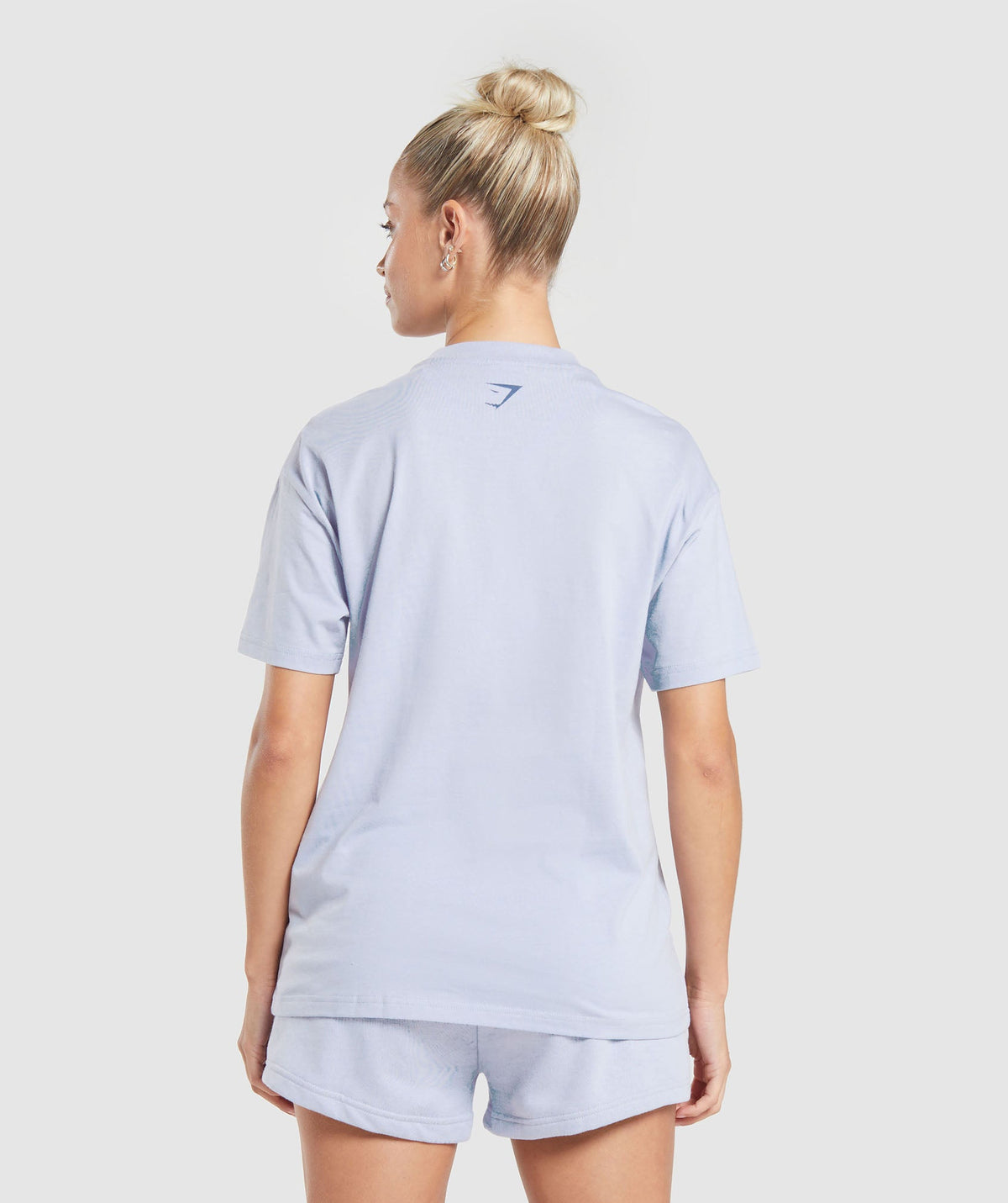 gymshark-love-hearts-oversized-t-shirt-ss-tops-purple-aw23