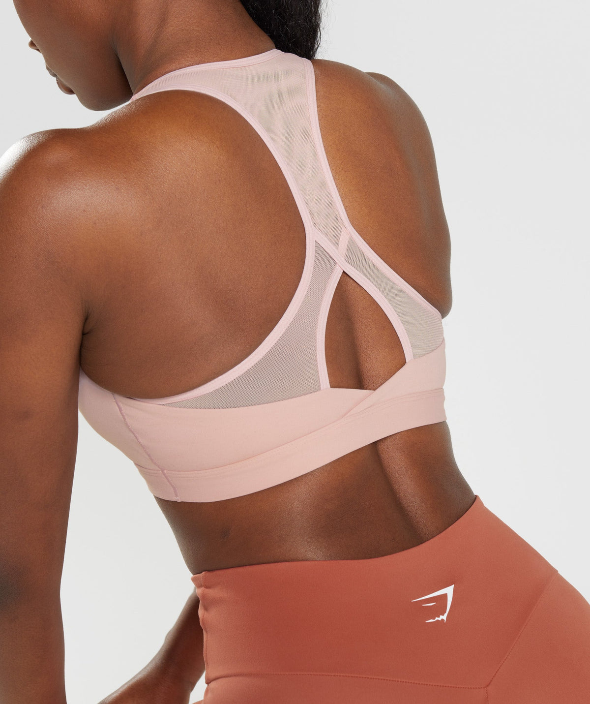 gymshark-crossover-sports-bra-scandi-pink-ss23