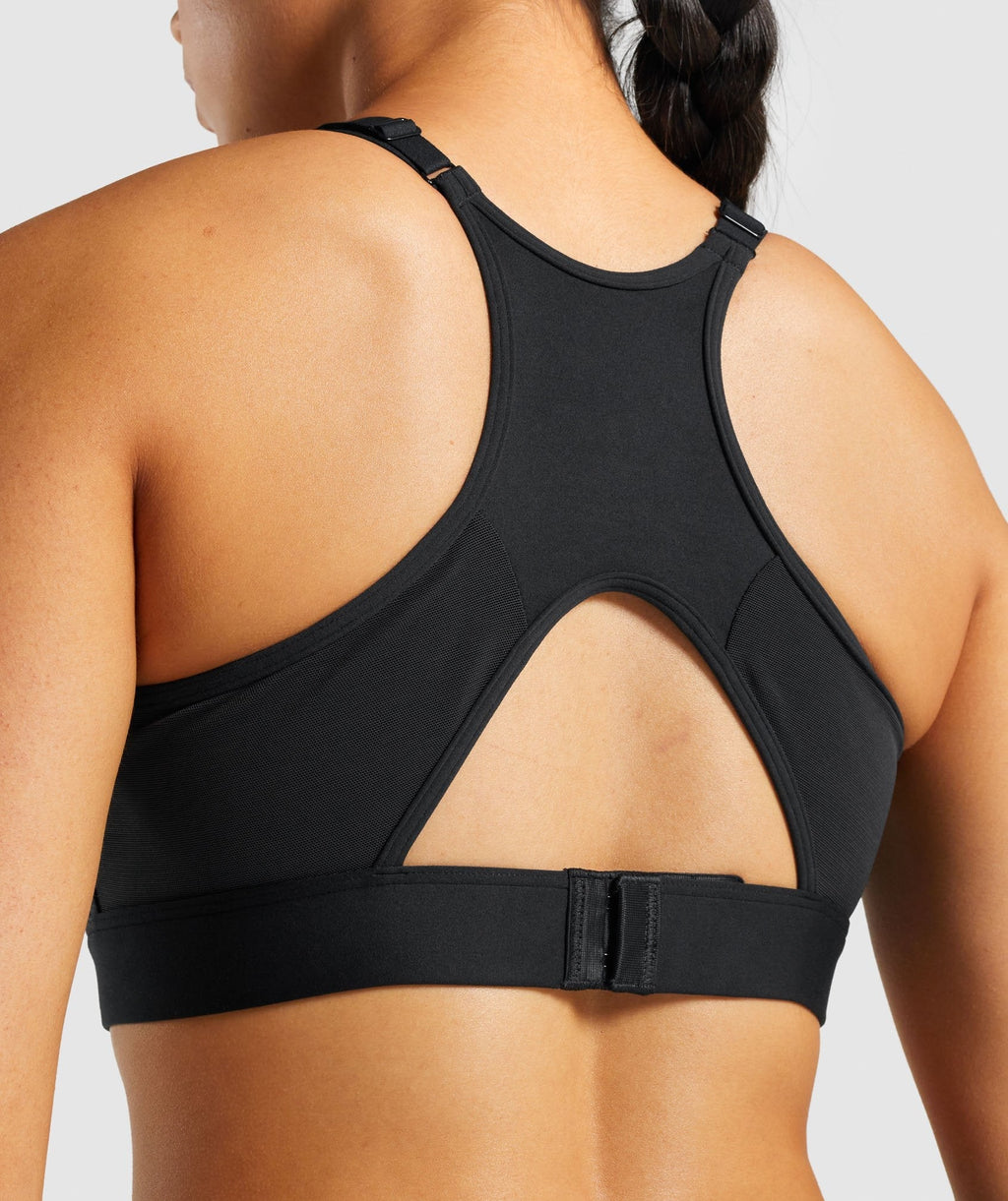 gymshark-mesh-neckline-training-sports-bra-black-white-logo