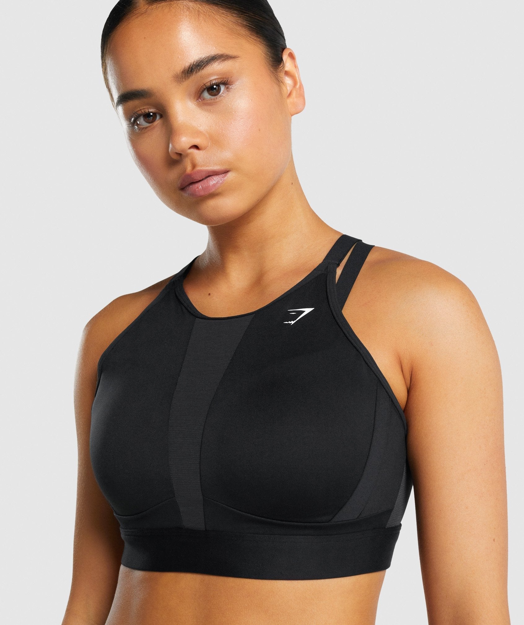 gymshark-mesh-neckline-training-sports-bra-black-white-logo