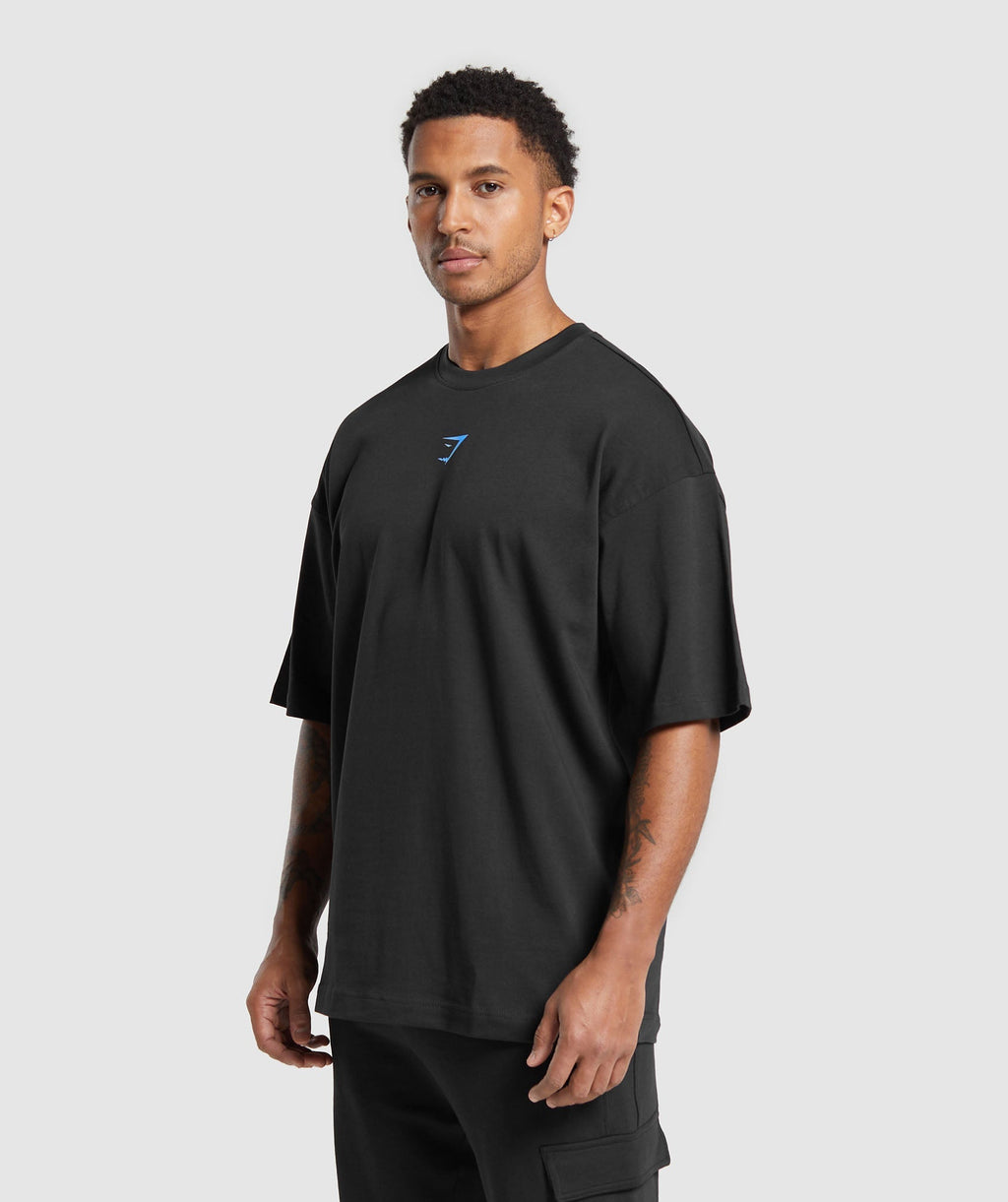 gymshark-miami-graphic-t-shirt-black-lats-blue-ss24